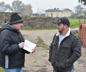 Pojechaliśmy do Chobielina do dworku Radosława Sikorskiego. Oto, co mówią o nim sąsiedzi 