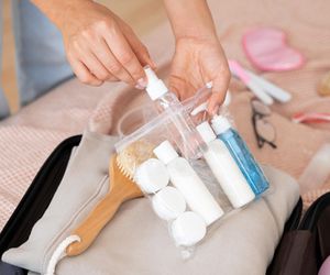 Koniec z uciążliwą zasadą dotyczącą przewozu płynów w bagażu podręcznym. Kiedy nowe przepisy wejdą w życie? 