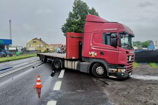 Wypadek na DW 309 koło Leszna. Zderzyły się dwa samochody