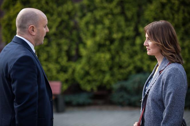 Diagnoza 3 sezon odc. 1. Anna (Maja Ostaszewska), Jan Artman (Adam Woronowicz)