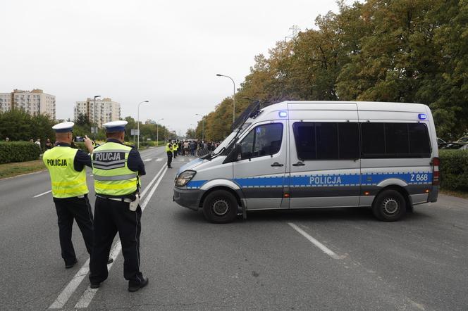 Marsz po tragicznym wypadku na Woronicza. "Nazywajmy te rzeczy morderstwami, zabójstwami, a nie wypadkami"