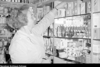 QUIZ PRL. Czym pachniał PRL?