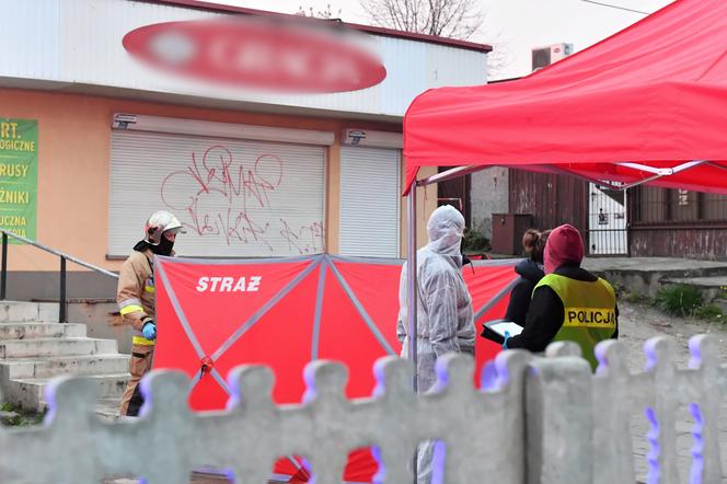 Nożownik z Brzezin z zarzutami. Zginął mężczyzna, policjant został ranny