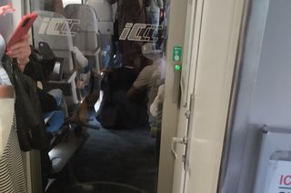 Tłok w pociągu PKP Intercity. W takich warunkach podróżował nasz czytelnik