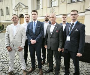 Manifestacja pod hasłem Sto nielegalnej imigracji w Lesznie
