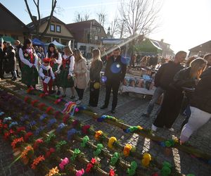 Wyjątkowa wieś w Małopolsce. Ma najpiękniejsze i największe palmy wielkanocne 