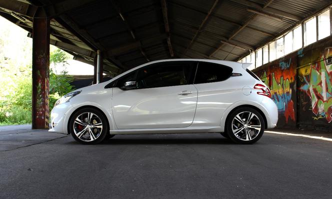 Peugeot 208 GTi
