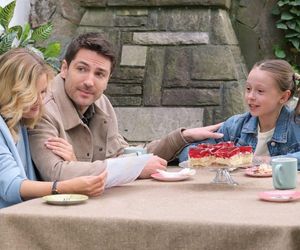 M jak miłość odc. 1881. Julia (Marta Chodorowska), Nadia (Mira Fareniuk), Dima (Michaił Pszeniczny)