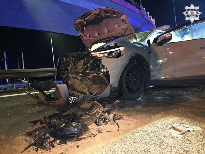 Dantejskie sceny na DK1. W kraksie brało udział 9 pojazdów. Zaczęło się od kierowcy bmw