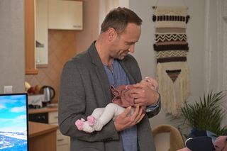 Pierwsza miłość - Kinga odchodzi od zmysłów. Wie, że Janek znowu ją okłamał...