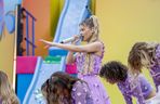 Julia Żugaj wie jak realizować dziecięce marzenia. Od influencerki do gwiazdy show-biznesu