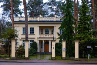 Konstancin-Jeziorna. Zabytkowe wille odzyskują dawny blask - zobacz wyremontowane rezydencje