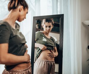 Tyjesz pozornie bez powodu? Brzuch menopauzalny to nie tylko problem estetyczny 