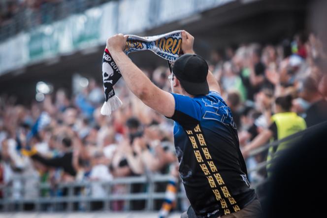 Apator Toruń - Stal Gorzów, zdjęcia kibiców z Motoareny. Emocje podczas 12. kolejki PGE Ekstraligi