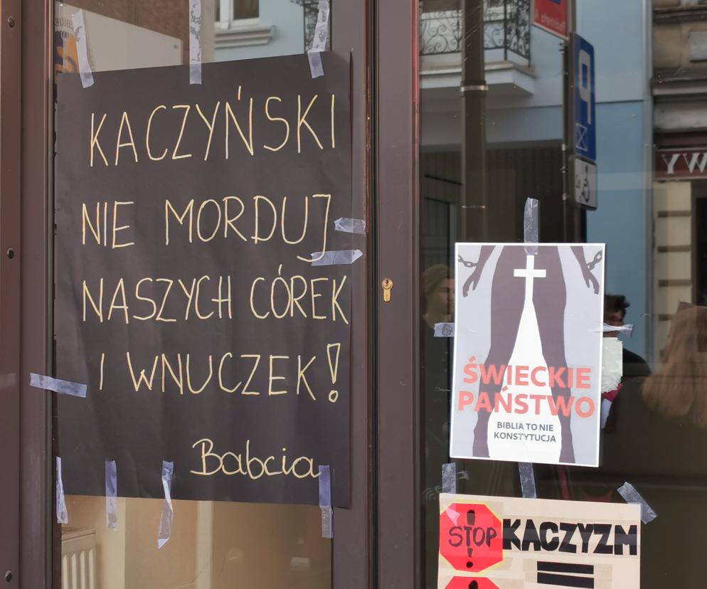 „Ani jednej więcej” w Kaliszu odbyła się manifestacja po śmierci ciężarnej Doroty 
