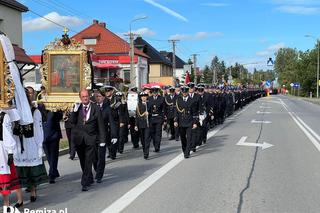 Ostatnie pożegnanie tragicznie zmarłych strażaków z Żukowa