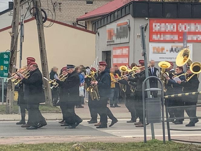 Pogrzeb diakona z Sosnowca. Ostatnie pożegnanie Mateusza w Wolbromiu