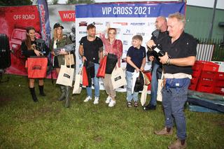 Gwiazdy w terenowych samochodach dzielnie walczyły w zawodach VIP Cross