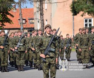 Blisko 120 nowych żołnierzy 4 Warmińsko-Mazurskiej Brygady Obrony Terytorialnej złożyło przysięgę