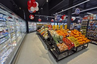 Nowy Carrefour Market w Książenicach