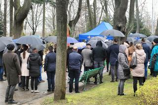 Pogrzeb znanego łódzkiego dziennikarza. Pochowano Piotra Wesołowskiego