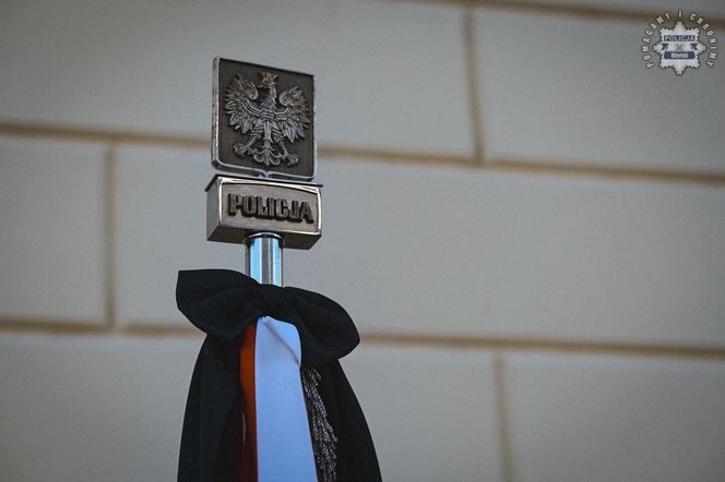 Pogrzeb komendanta policji w Bieruniu. Młodszy inspektor Dariusz Waligóra odszedł na wieczną służbę