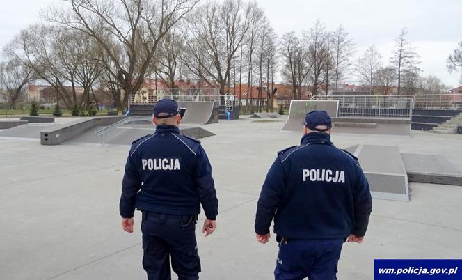 Warmińsko-mazurscy policjanci w czasie epidemii koronawirusa