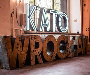 Odnawiają stare neony. Oto jeden z nich - u Przemo Łukasika
