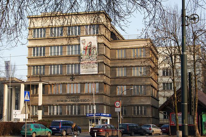 Oleandry-Dom im. J. Piłsudskiego, al. 3 Maja 7, Kraków