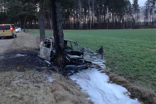 Naćpany kierowca BMW nie zatrzymał się do kontroli. 26-latek uciekł, auto spłonęło [ZDJĘCIA]