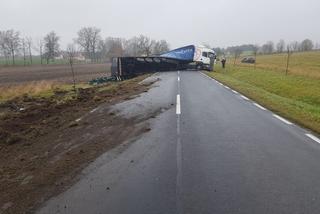 Wypadek ciężarówki z piwem. Setki litrów alkoholu rozlały się po DK 57