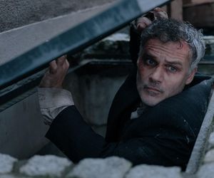 	Zatoka szpiegów 2 sezon odc. 1. Janusz Redliński (Jan Wieczorkowski)