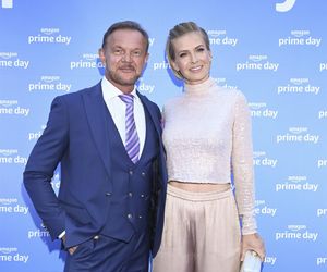 Edyta Pazura uciekła z Polski. Zamiast w sukienkę wskoczyła w kołdrę!