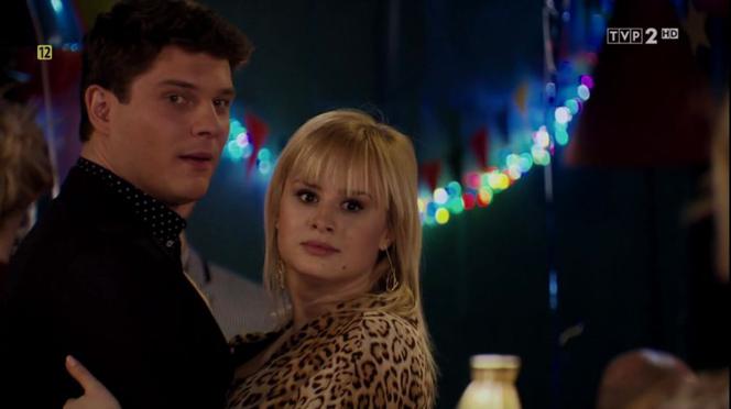 M jak miłość, odc. 1439. Janek (Tomas Kollarik), Sonia (Barbara Wypych)