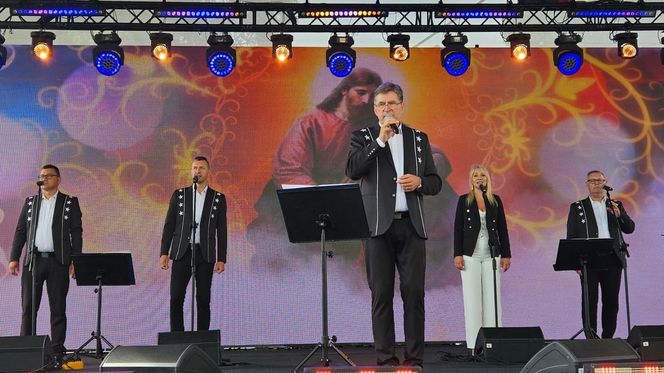 Bayer Full na pielgrzymce