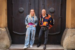 Pierwsza miłość, odcinek 4096. Dominika (Aneta Zając), Karma (Monika Dawidziuk)