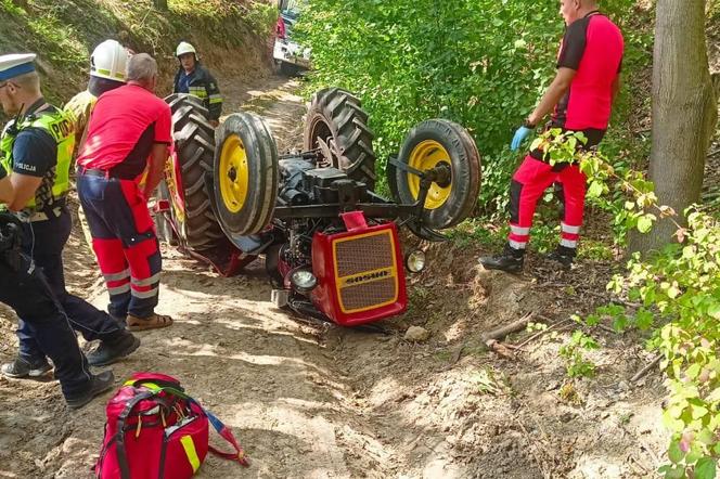 Ciągnik przygniótł 60-latka w lesie! Tragiczna śmierć pod Grudziądzem