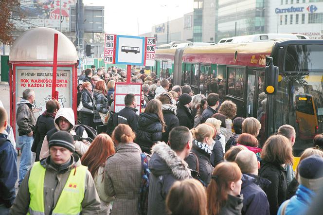 WARSZAWA: Pasażerowie  to towar przewozowy