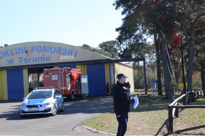 Dramatyczne sceny na toruńskim lotnisku. Efektowne ćwiczenia służb