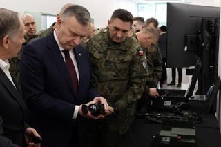 Polski program żołnierza przyszłości Tytan. Wojsko i wiceszef MON omawiają postępy z przemysłem