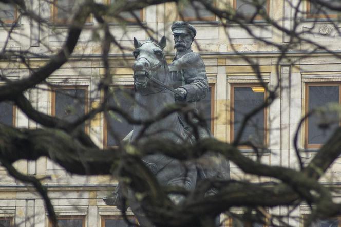 Józef Piłsudski, pomnik w Katowicach