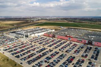 Oblężenie w Gliwicach! Dziś otwarto Silesia Outlet, parking wypełniony po brzegi [ZDJĘCIA]