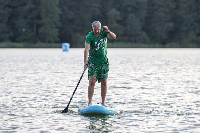 Poseł Poncyljusz szaleje w Olsztynie na SUPie