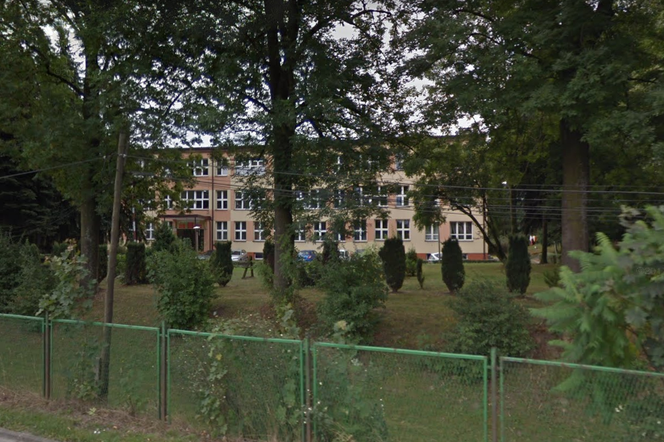 Szkoła w Wojniczu. Zdjęcie poglądowe