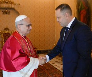 Prezydent Karol Nawrocki wraz z małżonką Martą i dwójką dzieci przybyli w piątek, 5 września do Watykanu, gdzie zostali przyjęci na audiencji przez papieża Leona XIV