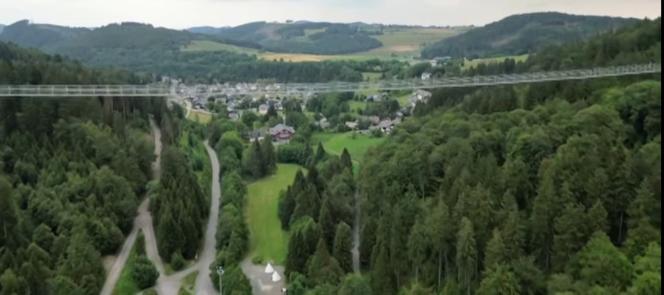 Most Skywalk Willingen w Niemczech