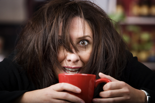 Przedawkowanie kofeiny: 9 objawów groźnych dla zdrowia 