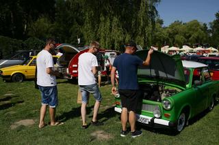 Klasyk Fest 2024. Samochody klasyczne, zabytkowe i motocykle w mysłowickim Parku Słupna