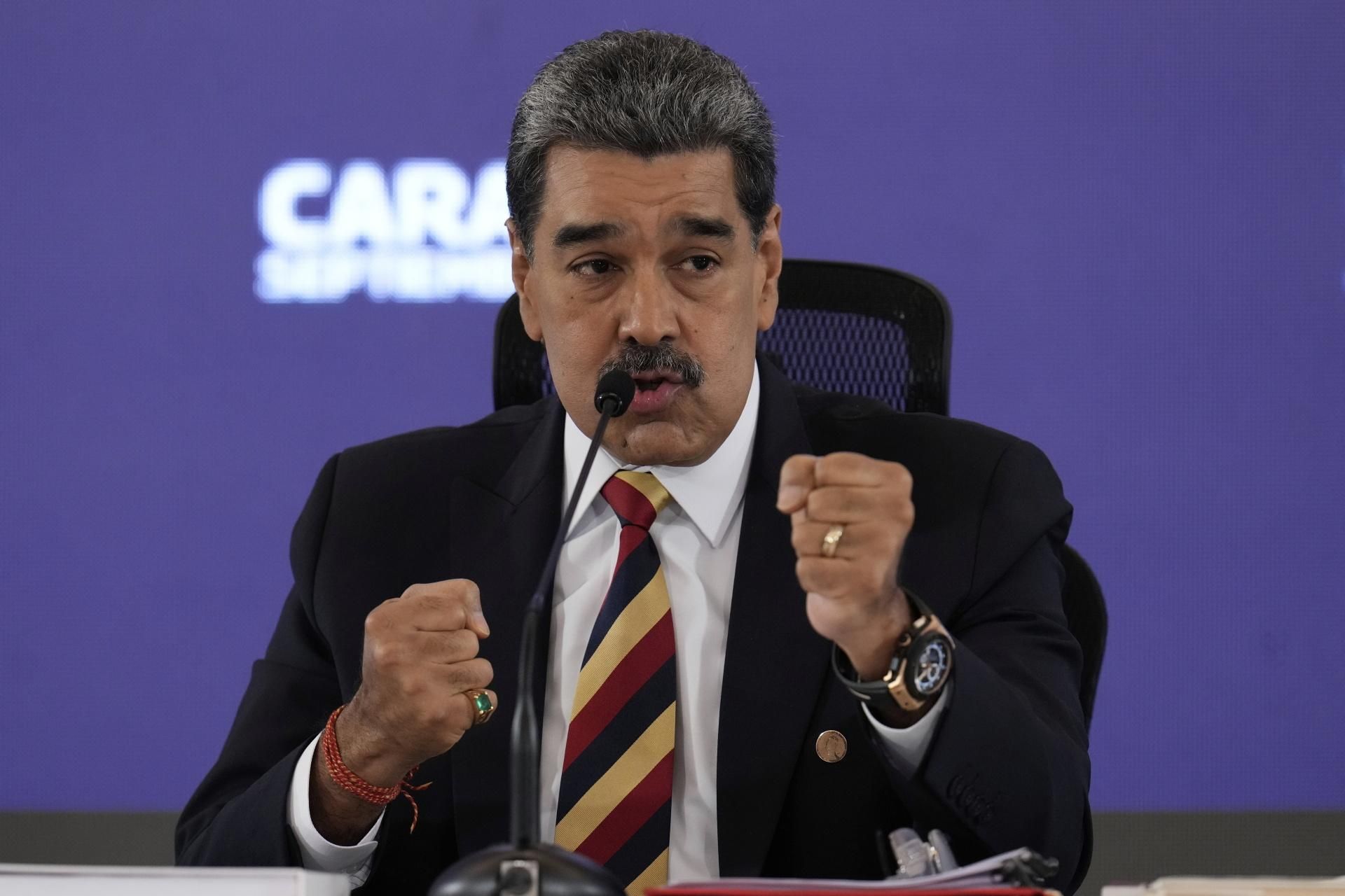 Trump Maduro