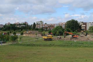 Tychy: Park Jaworek zamienił się w wielki plac budowy. Powstaje Wodny Plac Zabaw [ZDJĘCIA]